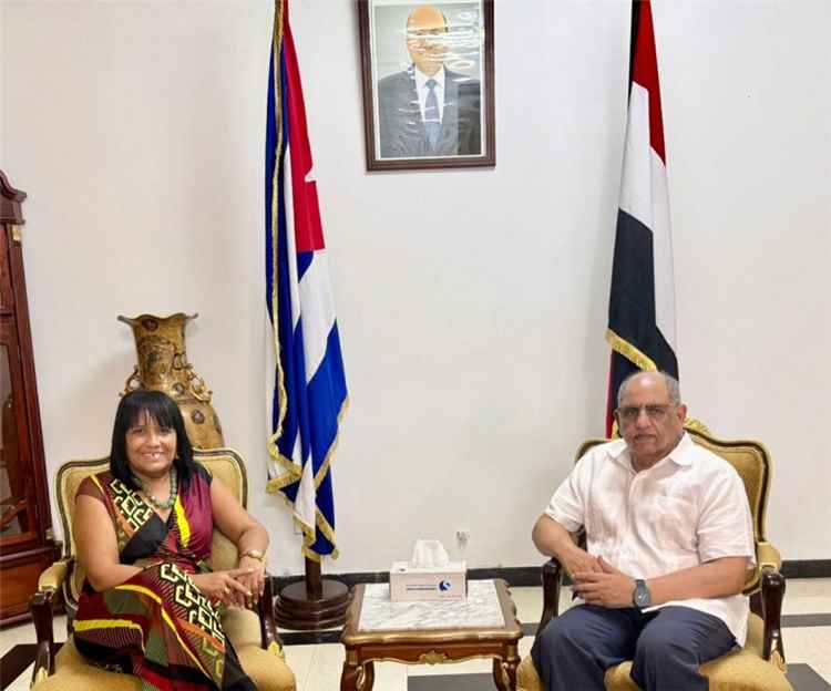سفير اليمن يبحث مع نائبة وزير الخارجية الكوبية تعزيز العلاقات الثنائية بين البلدين