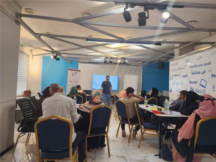 عدن تشهد تدشين الدورة التدريبية لبناء قدرات عمال منظمات المجتمع المدني