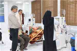 مدير عام مكتب الصحة بلحج يتفقد مركز الغسيل الكلوي في مستشفى ابن خلدون العام بلحج