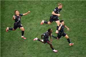 بهدف قاتل.. كندا تخطف أول بطاقة تأهل لثمن نهائي كأس العالم 2026م بفوز صعب على جنوب أفريقيا
