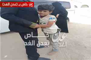 وفاة شخص وإصابة ثلاثة آخرين في حادث انقلاب سيارة على الخط الدولي بمديرية أحور