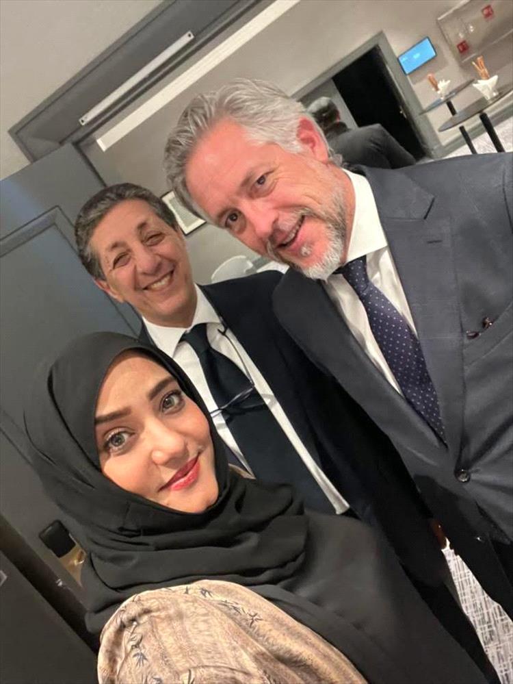 ناشطة عدنية تشيد بالرئيس عبدربه منصور هادي وتؤكد أنه كان يحمل مشروع دولة جامع