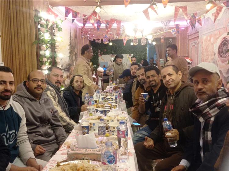 إفطار جماعي لأبناء الجالية اليمنية في القاهرة يجمع شخصيات اجتماعية وإعلامية في أجواء رمضانية