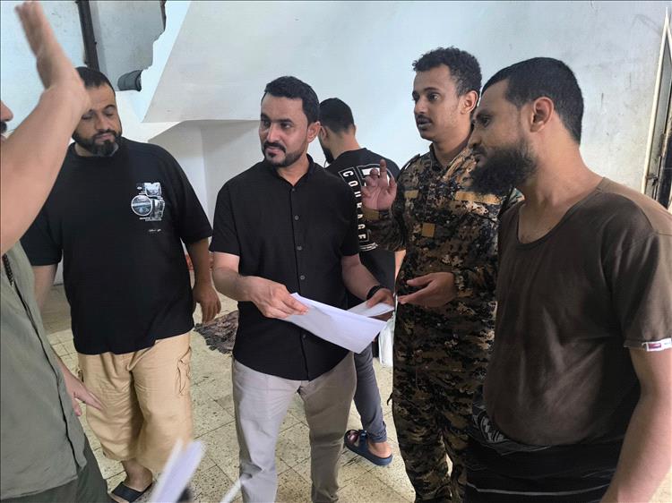 النيابة العامة تنفذ نزولًا ميدانيًا لتفتيش أماكن الاحتجاز في سجن البحث الجنائي وسجن شرطة النجدة بعدن