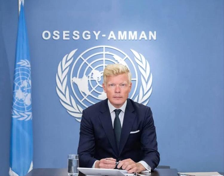 المبعوث الأممي يشيد بدور النساء اليمنيات ويدعو لتعزيز مشاركتهن في بناء السلام