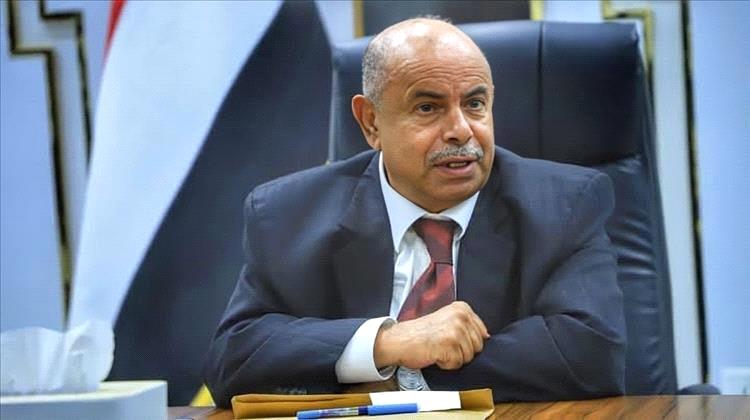 قادماً من الرياض.. وصول محافظ حضرموت سالم الخنبشي إلى المكلا واستقبال رسمي في مطار الريان