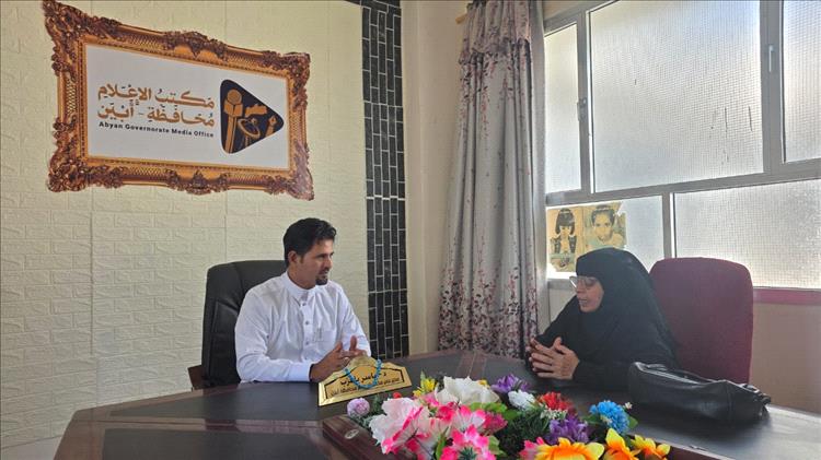 تنسيق مشترك بين إعلام وإحصاء أبين لتنفيذ الحملة الوطنية لمسح ميزانية الأسرة بالمحافظة