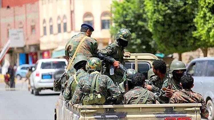 اشتباكات دامية بين مسلحين قبليين والحوثيين في عمران تسفر عن قتلى وأسر عناصر من الحملة