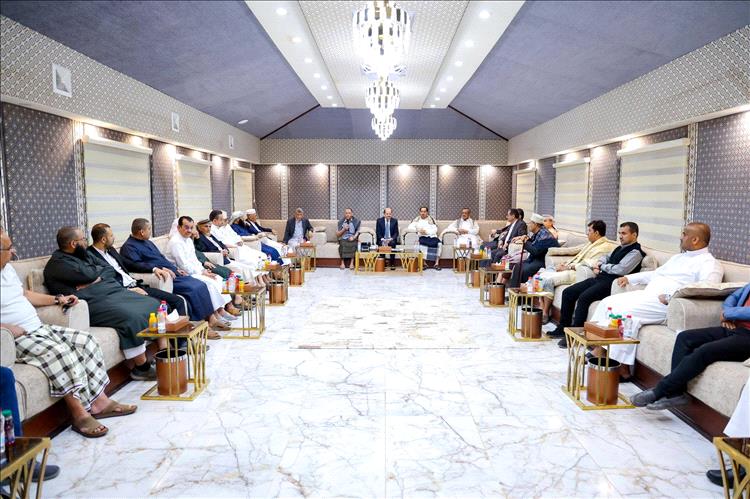 الزنداني: الحكومة حريصة على شراكة حقيقية مع القطاع الخاص لدعم التعافي الاقتصادي