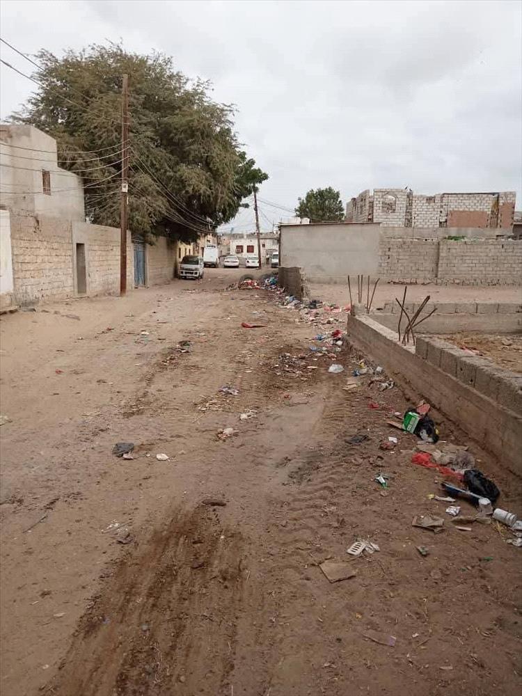 حملات نظافة مكثفة تستهدف أحياء دار سعد والممدارة في عدن