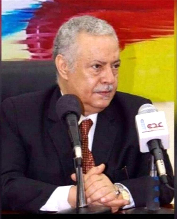 المستشار المفلحي يهنئ الدكتور مختار الرباش بتعيينه محافظًا لمحافظة أبين