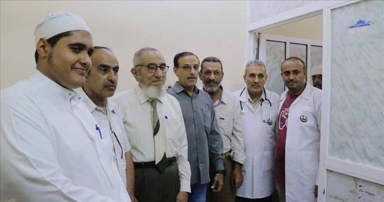 وزير الأوقاف والإرشاد بحكومة شباب اليمن يشارك في تدشين المخيم الطبي المجاني السادس بالمنصورة
