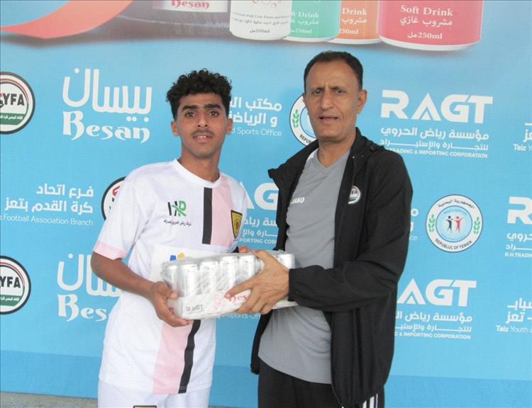 ثنائية للأشبال وثلاثية للناشئين.. الصقر يفرض الصدارة في البطولة الرمضانية بتعز