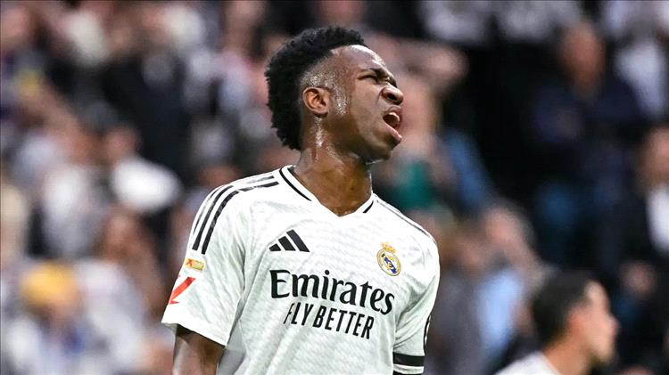 الأسوأ هذا القرن.. مانشستر سيتي يفتح الملف الأسود لفينيسيوس