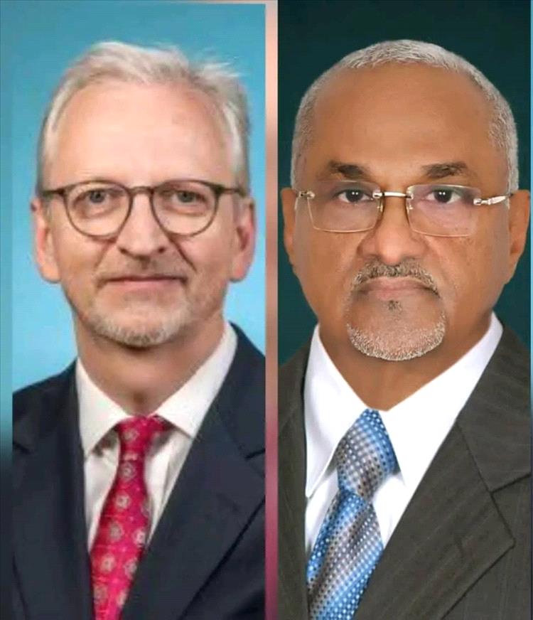 تأكيد ألماني لدعم مسار اللامركزية في اليمن خلال لقاء افتراضي لوزير الإدارة المحلية مع السفير الألماني بعدن