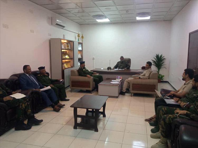 عقد اجتماعاً طارئاً بعدن لمناقشة دمج التشكيلات الأمنية وتنظيم الموارد البشرية