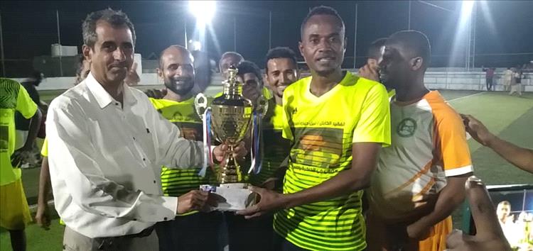 منتخب قدامى جعار يتوج بطلاً لبطولة شهداء الجنوب لكرة القدم الخماسية