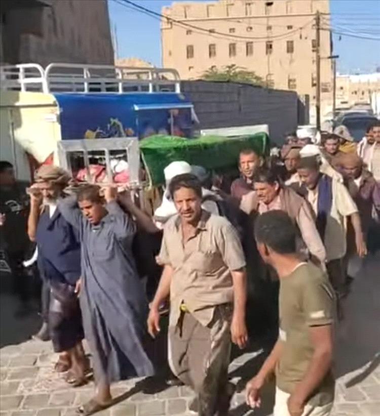 عتق تودّع “حبيب الناس”.. رحيل عامل النظافة هادي العتيبي بعد أكثر من 25 عاماً من خدمة المدينة