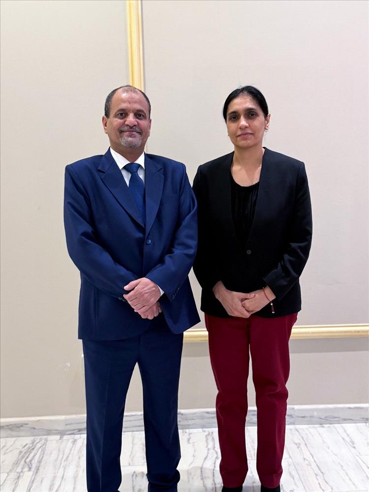 اللواء شلال شايع يبحث مع سفيرة المملكة المتحدة  تعزيز التعاون الأمني وتنسيق الجهود الدولية لمكافحة الإرهاب