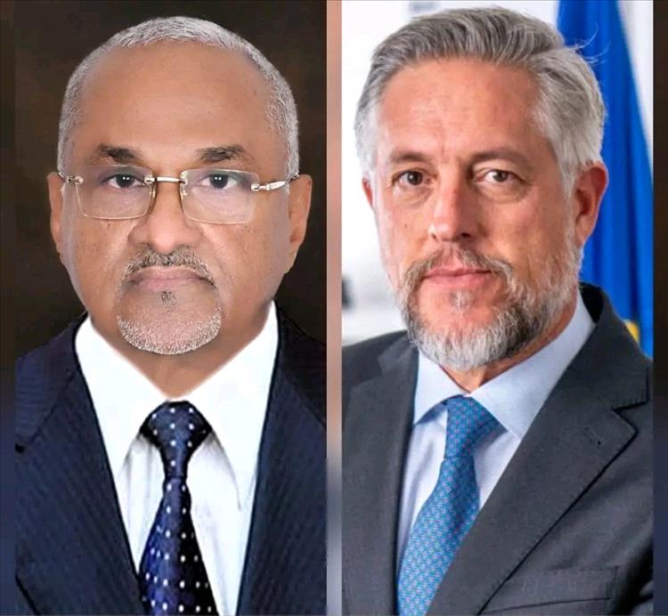 وزير الإدارة المحلية يبحث  المشاريع  التنموية ومشروع  تقوية المرونة المؤسسية والاقتصادية