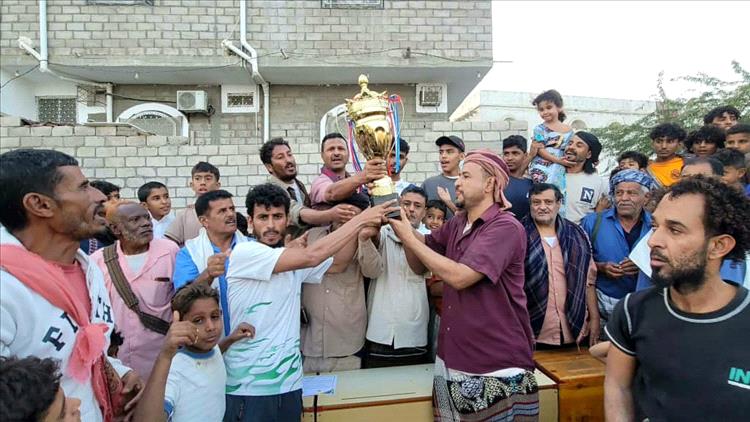 وسط أجواءحماسيةومثيرة..(تضامن العين) يكمل المغامرة ويتوج ببطولة الفقيدين السعيدي والعيسي الرمضانية