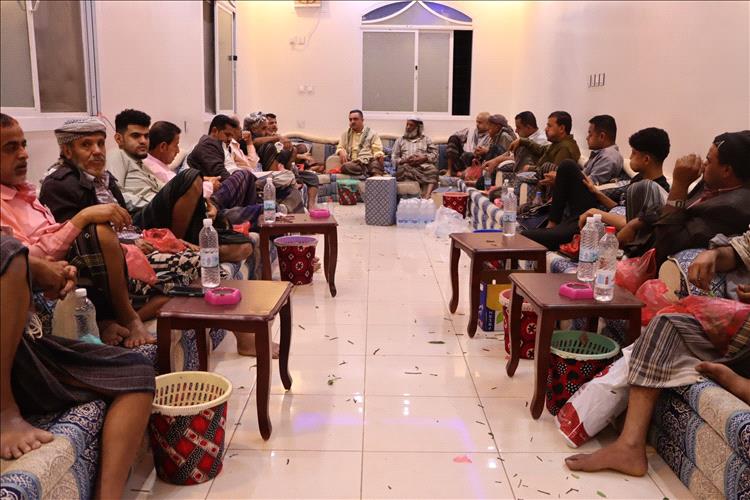 أمسية رمضانية بردفان تجمع القيادات وتؤكد على وحدة الصف وخدمة المديرية