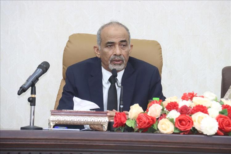 الاعلامي ميثاق عبده يهنئ عضو مجلس القيادة الرئاسي الفريق محمود الصبيحي بحلول عيد الفطر المَبارك