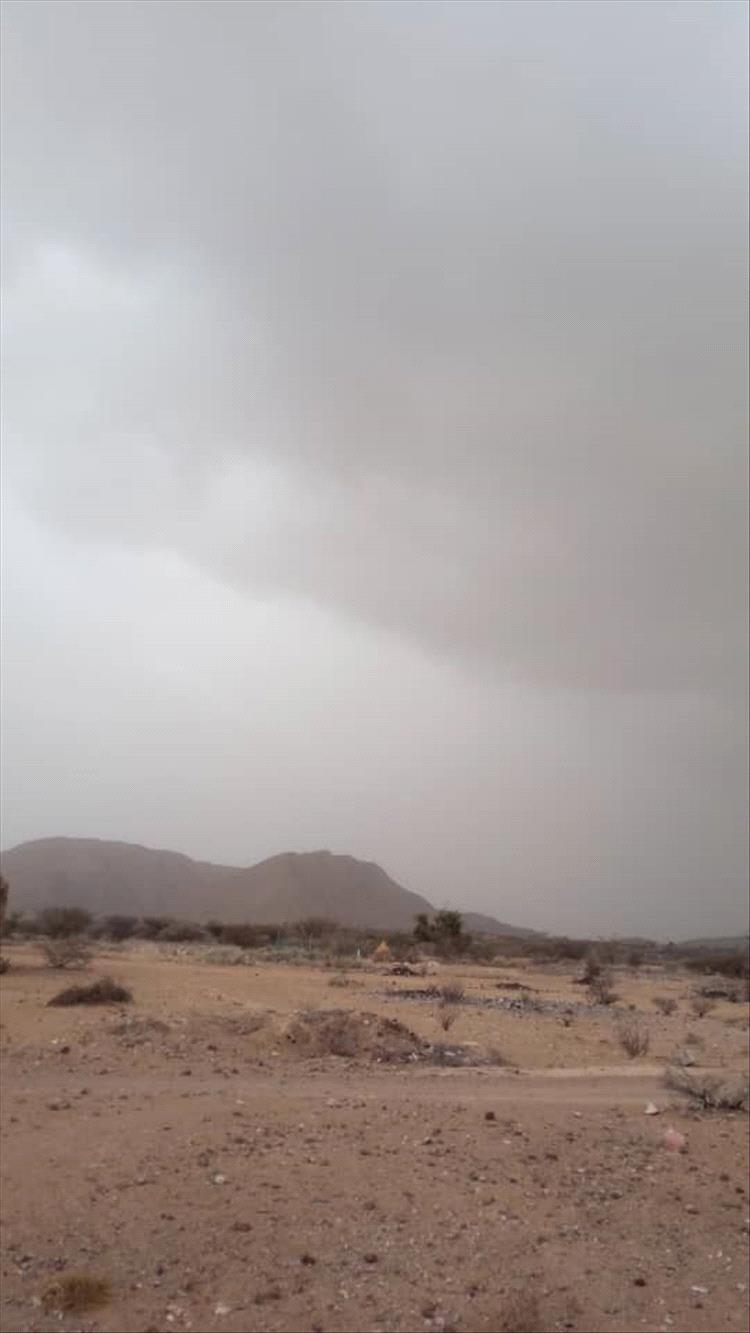 رعود متواصلة وأجواء ماطرة في مديرية مودية بمحافظة أبين