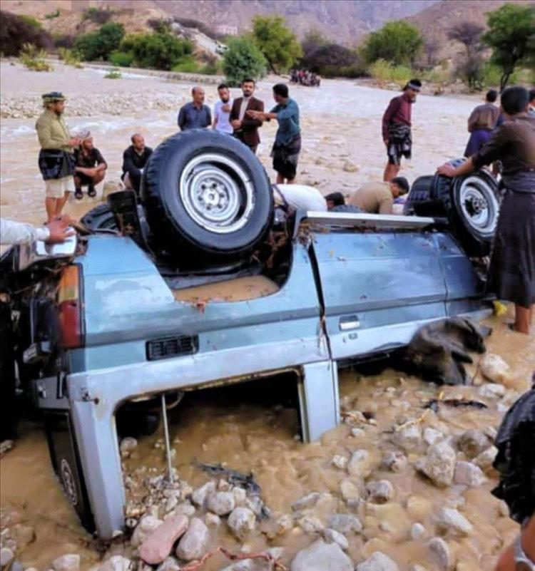 شبوة .. هطول أمطار غزيرة بمديرية الروضة يخلف أضرار جسيمة