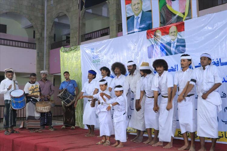 انطلاق مهرجان "عيدنا خوخة" في نسخته الرابعة وسط حضور جماهيري كبير