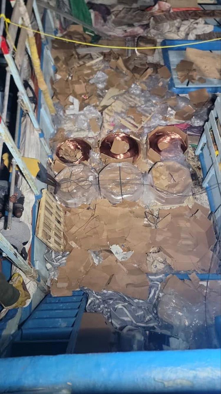 الحملة الأمنية غرب لحج توجه ضربة ثالثة لشبكات التهريب الإيرانية عرض البحر