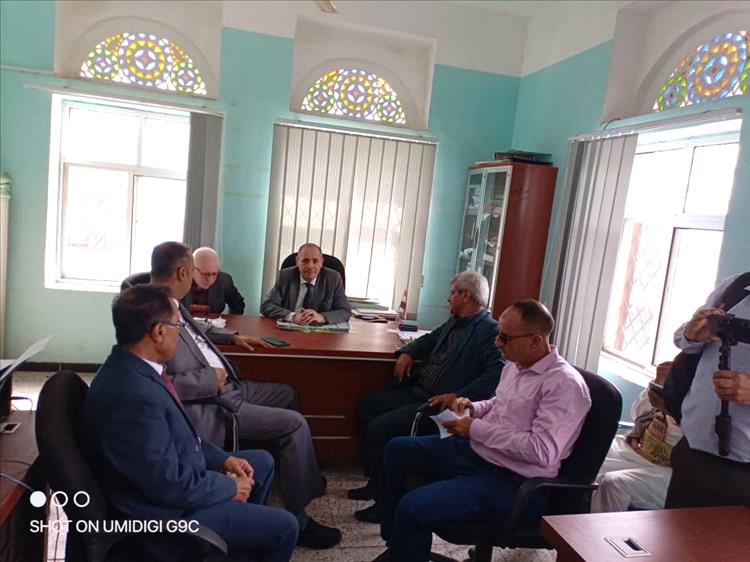 المخلافي يتفقد عدد من المرافق الخدمية ويشدد على تحسين مستوى الأداء والانضباط الوظيفي