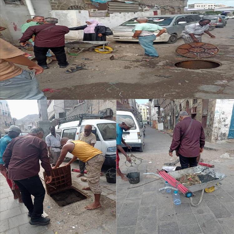 حملة استباقية لمواجهة المنخفض الجوي.. تنظيف شامل لمناهل وممرات تصريف الأمطار في التواهي