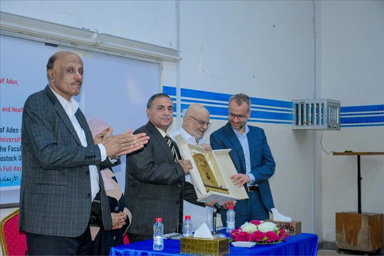 جامعتا عدن وروستوك تختتمان فعاليات علمية مشتركة وتستحضران مسيرة الدكتور علي أحمد الوالي