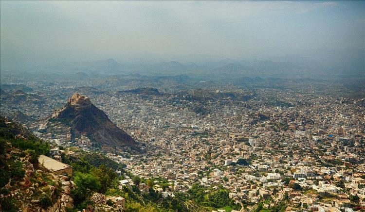 شرطة تعز تضبط 5 مشتبه بهم في قضية مقتل الصحفي صامد القاضي