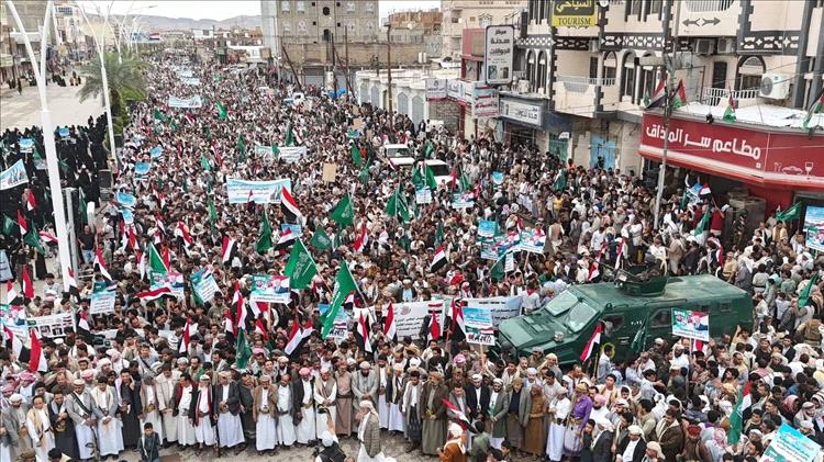 مأرب تحتشد برسالة واضحة.. تضامن شعبي واسع مع السعودية والخليج في مواجهة الاعتداءات الإيرانية