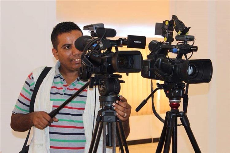 تهديدات خطيرة تستهدف المصور صالح العبيدي في عدن… والنقابة تطالب بتحرك عاجل