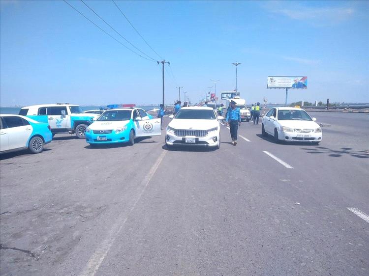 تحرك مروري مفاجئ في العاصمة المؤقتة عدن.. حملة لضبط المخالفين بعد انتهاء المهلة