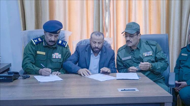 محافظ الضالع ومدير شرطة المحافظة إنموذجاً في تعزيز العمل الخدمي والأمني