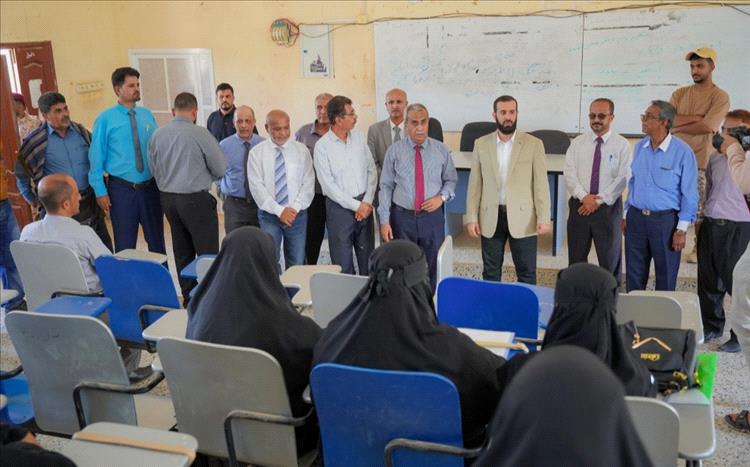 محافظ أبين يزور جامعة أبين ويشيد بما تحقق من إنجاز،  ويؤكد دعم  مسيرة التعليم