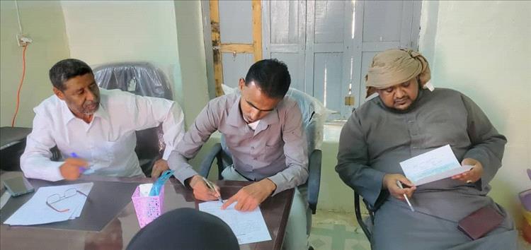 الاستلام و التسليم بين السلف و الخلف لإدارة تنمية المراة بديوان السلطة المحلية بمديرية القطن