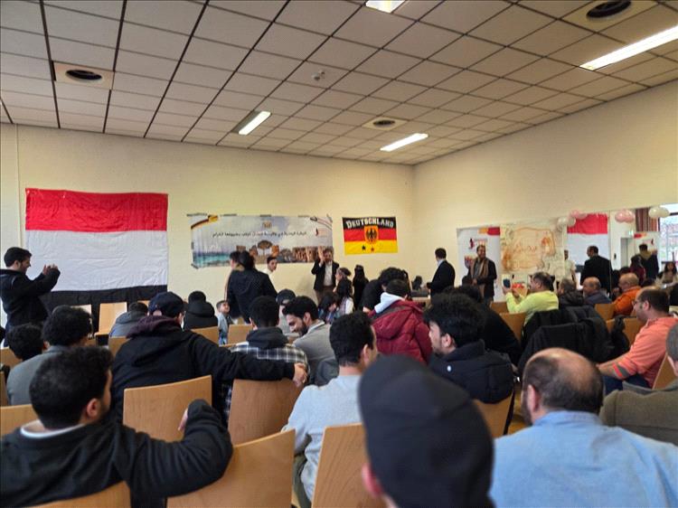 الجالية اليمنية تحيي احتفالاً عيدياً حاشداً في فرانكفورت يعزز روح التلاحم في هيسن فرانكفورت