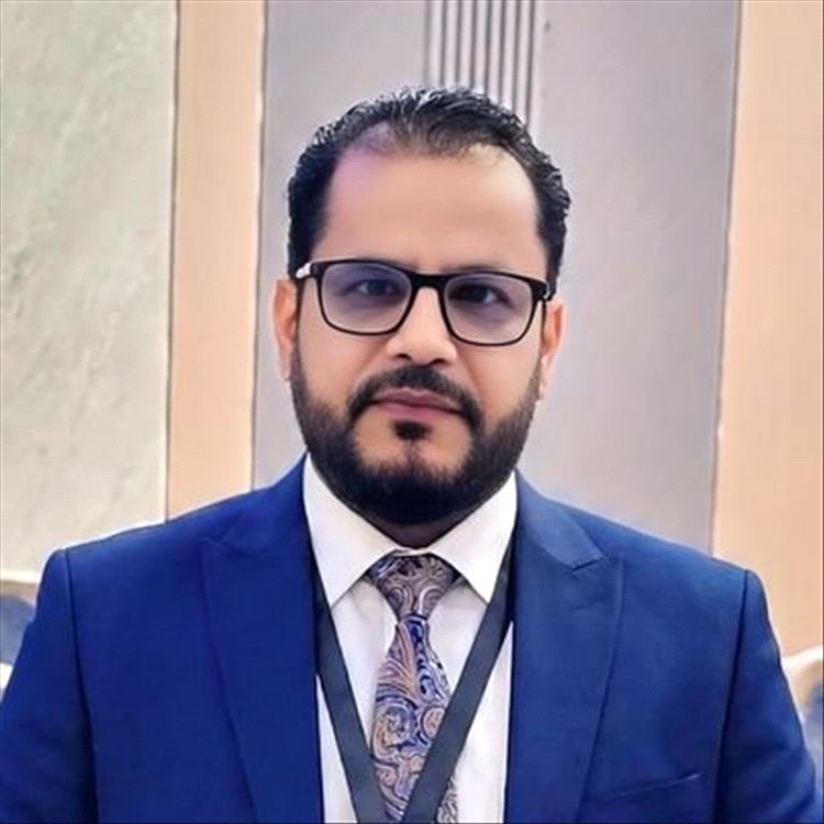 خبير اقتصادي يدعو الحكومة لإعلان تدابير اقتصادية لمواجهة تداعيات التوترات الإقليمية وإغلاق مضيق هرمز