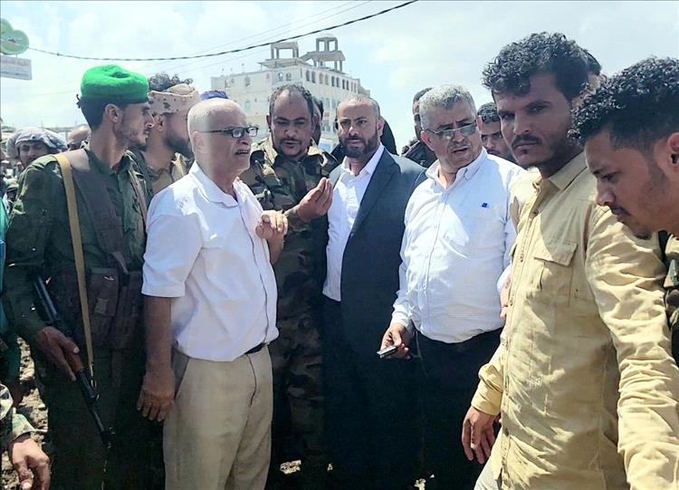 اللواء القُبه يدشن العمل في مشروع "جولة سناح" الاستراتيجي بالضالع