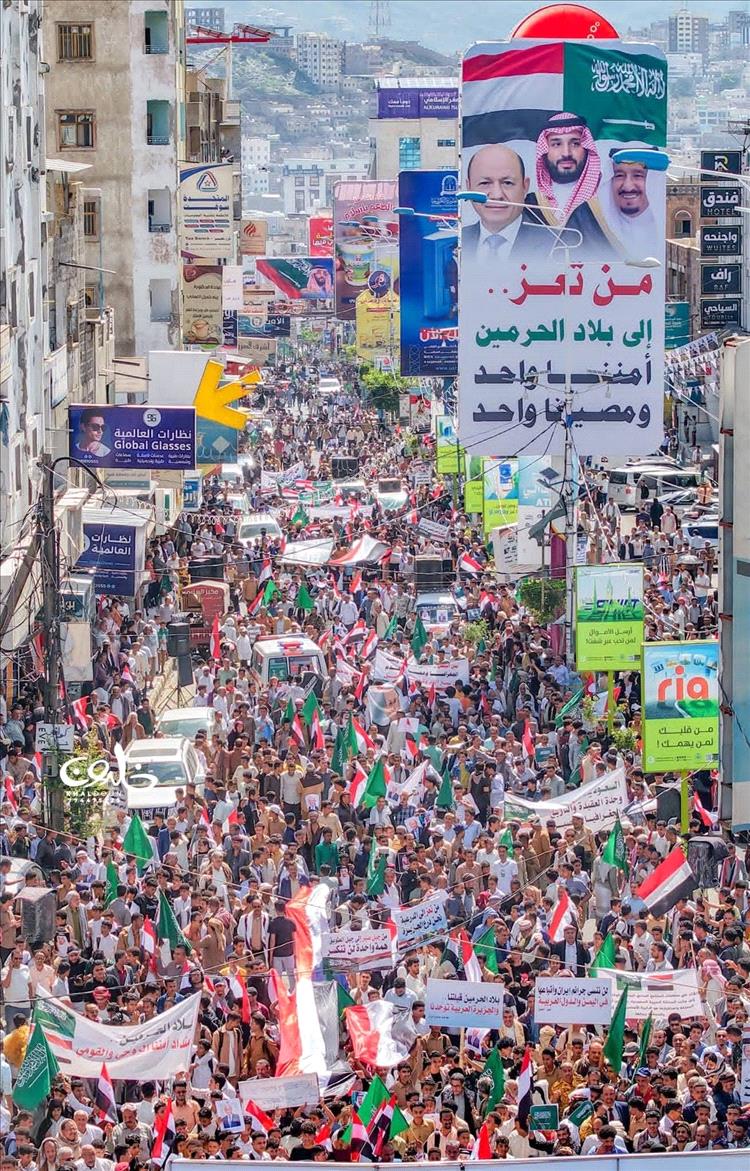 السفير راجح بادي: مسيرة تعز تعكس تضامن اليمنيين مع دول الخليج في مواجهة التهديدات الإيرانية