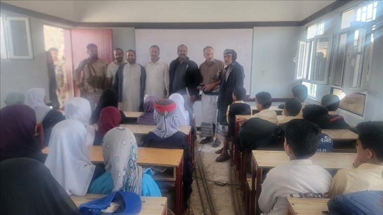 المدير العام بكر الشاعري يتفقد سير العملية التعليمية في مدارس مدينة قعطبة