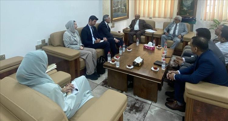 لقاء في عدن يناقش استقرار العملة… دعم أوروبي لجهود البنك المركزي في مواجهة التحديات