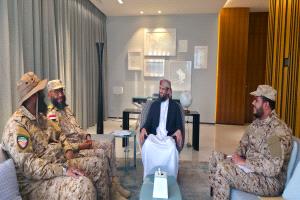 المحرّمي يلتقي قائد المنطقة العسكرية الأولى ويطلع على الأوضاع العسكرية والأمنية