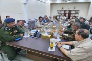 اجتماع أمني رفيع في عدن يناقش دمج القوات وتوحيد القرار الأمني