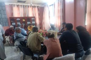 السلطة المحلية بزنجبار تناقش شكاوى المواطنين مع منظمة كير وتؤكد على مراجعة آليات التوزيع.